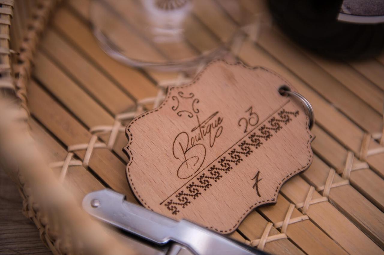Boutique 23 Hotel Douăzeci şi Trei August Eksteriør billede
